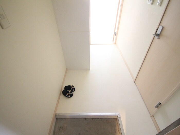 物件内観写真22　(玄関)