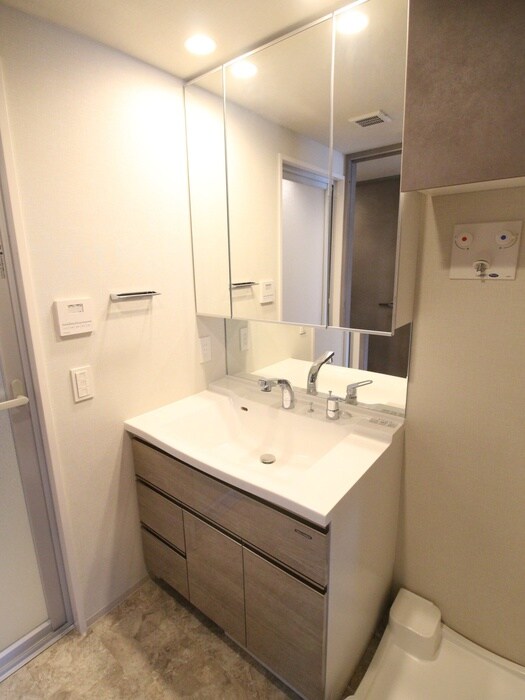 物件内観写真13　(洗面)