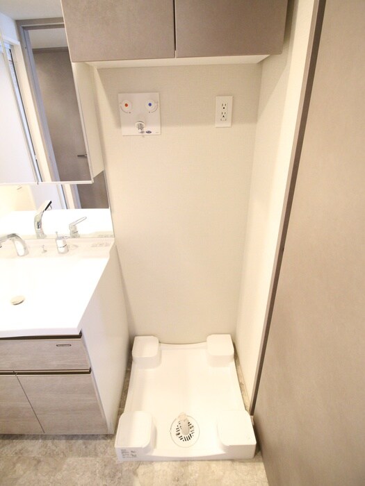 物件内観写真14　(洗濯機置場)