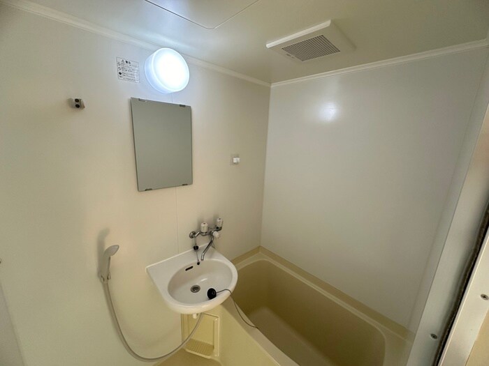 物件内観写真8　(バス／シャワールーム等)