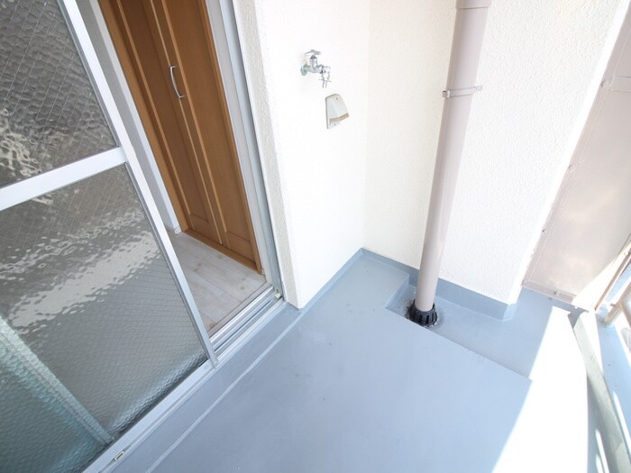 物件内観写真9　(洗濯機置場)