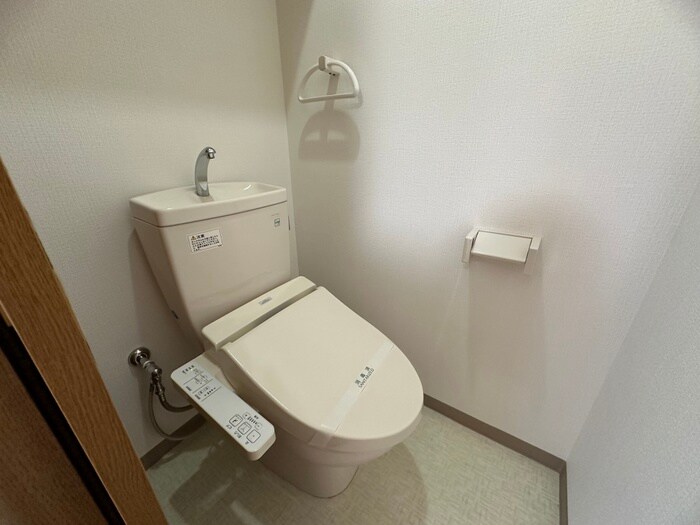 物件内観写真11　(トイレ)