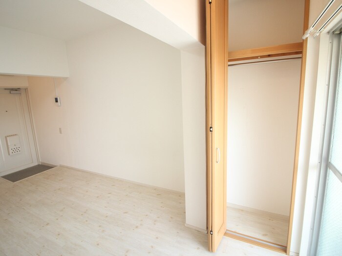 物件内観写真11　(居室)