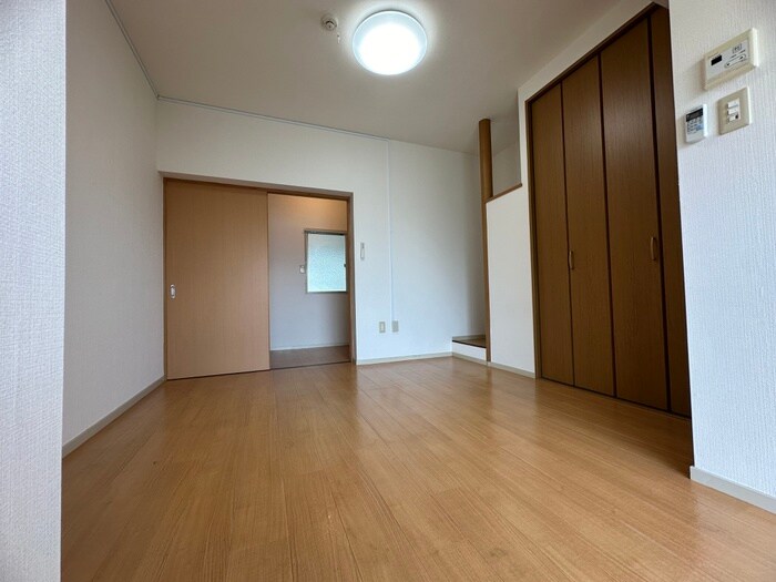 物件内観写真13　(居室)