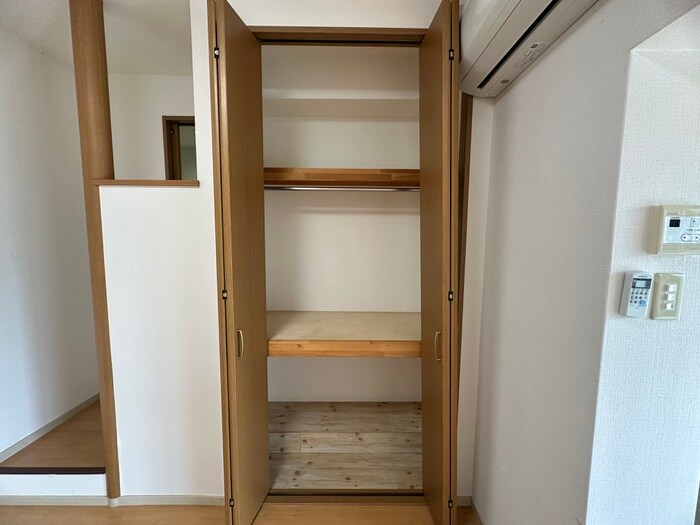 物件内観写真15　(収納)