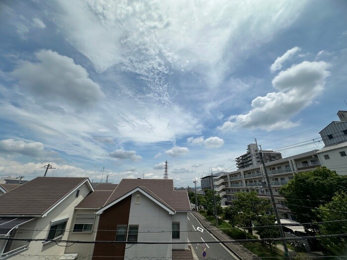 物件内観写真19　(室内からの展望)