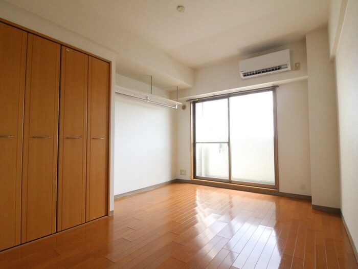 物件内観写真10　(居室)