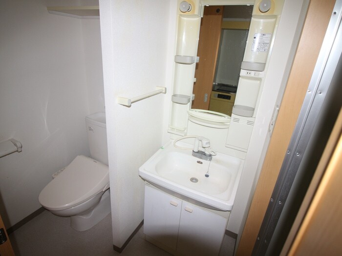 物件内観写真12　(洗面)