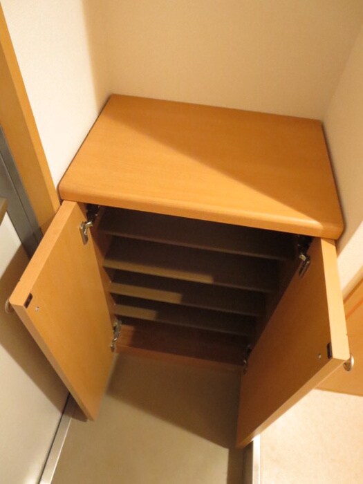 物件内観写真15　(靴箱)