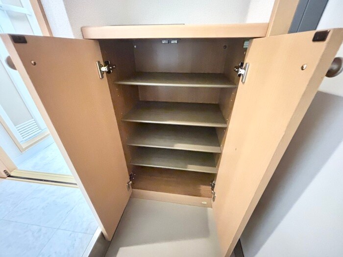 物件内観写真19　(靴箱)