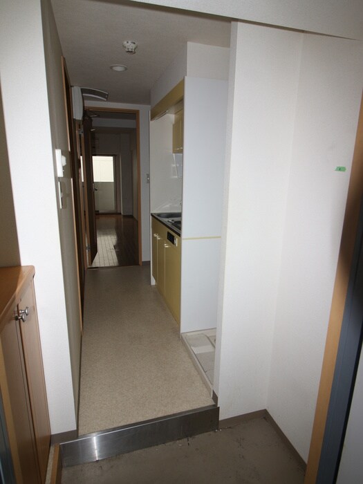 物件内観写真22　(玄関)