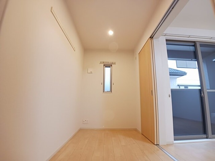 物件内観写真9　(居室)