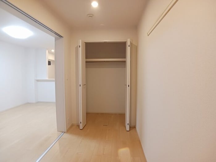 物件内観写真13　(収納)
