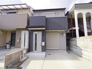 上神泉苑町貸家外観写真