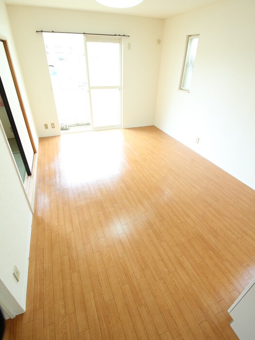 物件内観写真10　(居室)