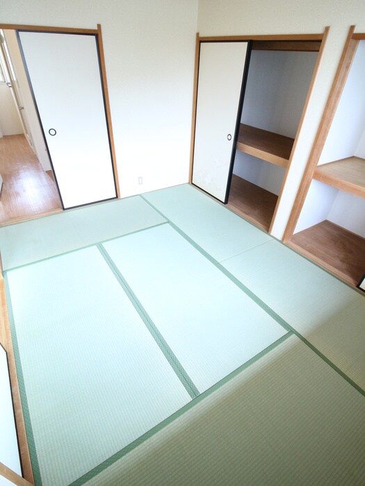 物件内観写真18　(居室)