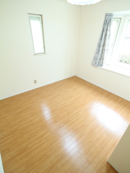 物件内観写真19　(居室)