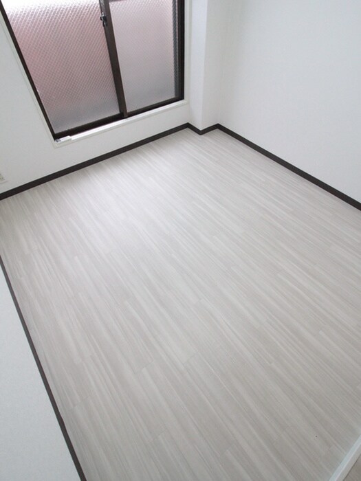 物件内観写真11　(居室)