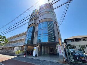 しらさぎ･ｱｲｸﾞﾚｯﾄ･ﾗ･ﾚｼﾞﾃﾞﾝｽ外観写真