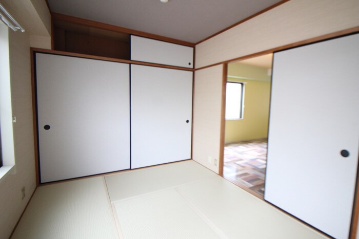 物件内観写真10　(居室)