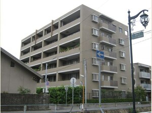 メゾン北昭和町（３０３）外観写真