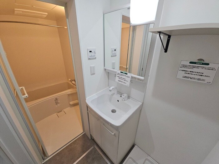 物件内観写真9　(洗面)