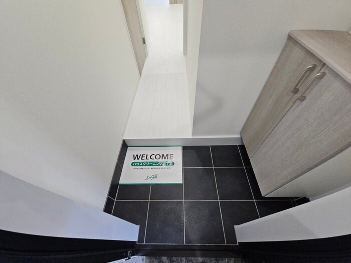 物件内観写真14　(玄関)