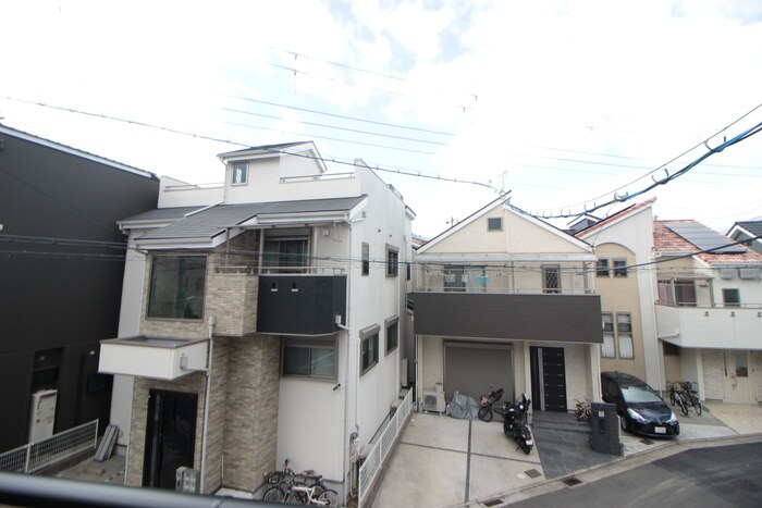 物件内観写真17　(室内からの展望)