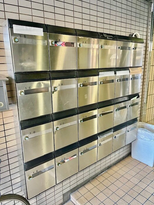 物件外観写真6　(建物設備)