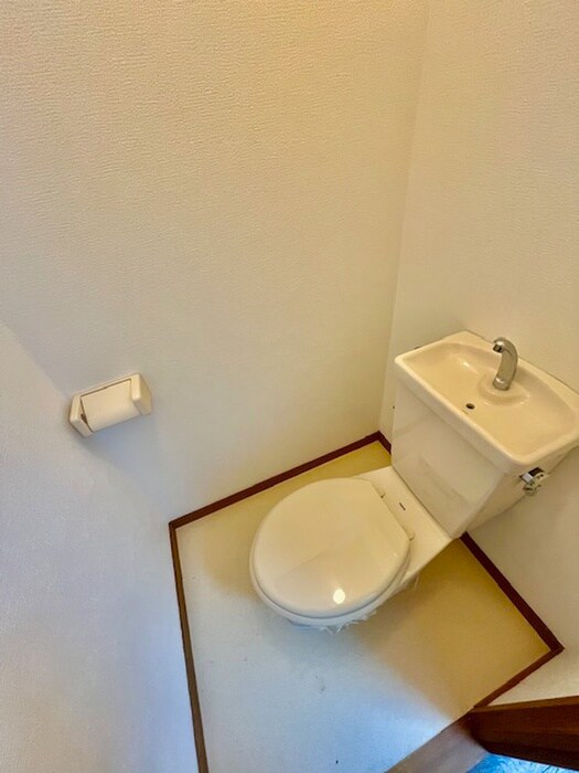 物件内観写真10　(トイレ)