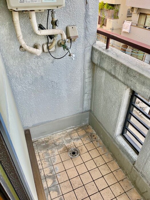 物件内観写真21　(洗濯機置場)