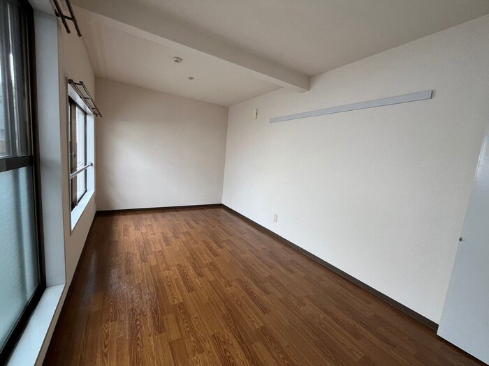 物件内観写真11　(居室)