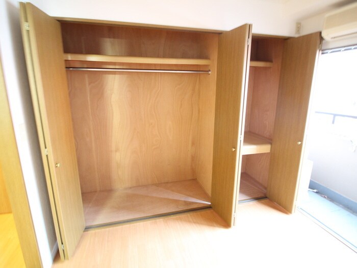 物件内観写真8　(収納)