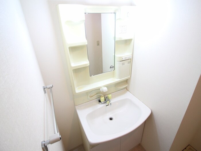 物件内観写真12　(洗面)