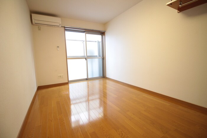 アドミ西院の居室