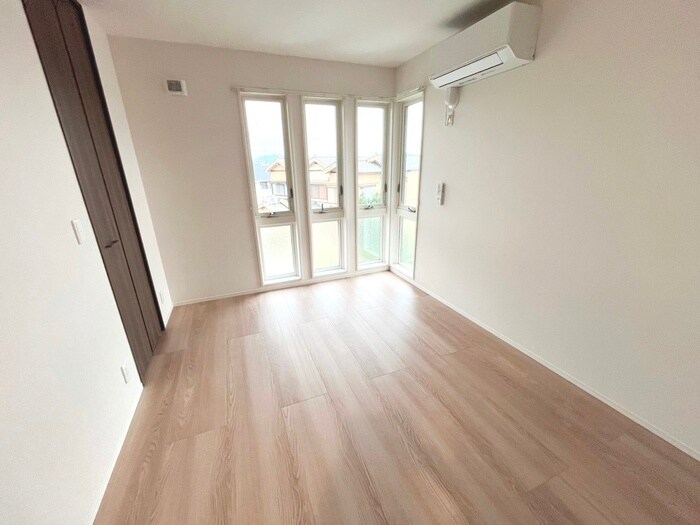 物件内観写真12　(居室)