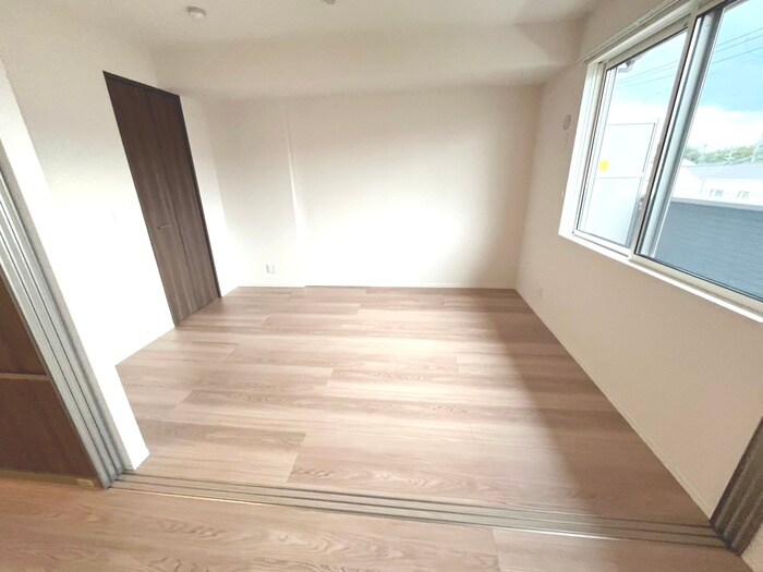 物件内観写真12　(居室)