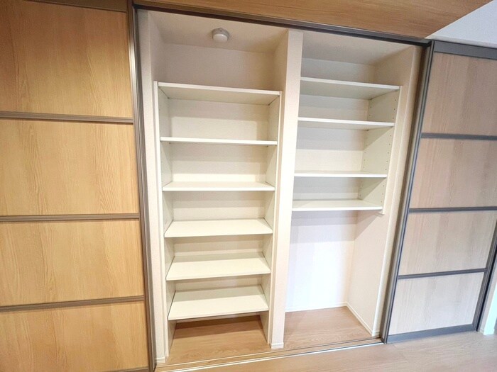 物件内観写真13　(収納)