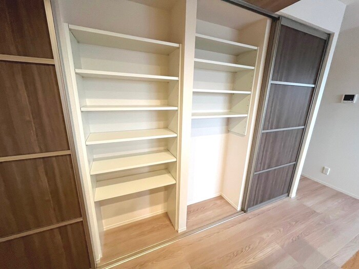 物件内観写真13　(収納)