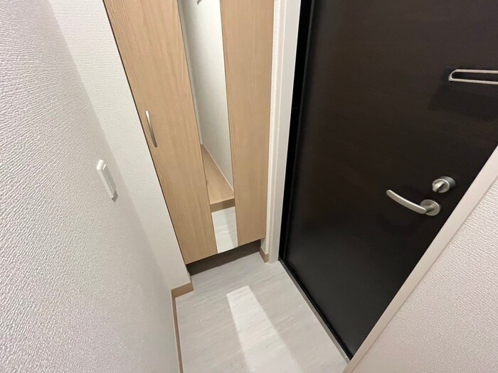 物件内観写真15　(玄関)