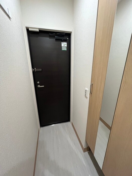 物件内観写真15　(玄関)