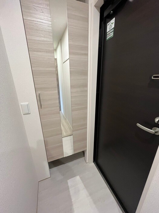 物件内観写真15　(玄関)