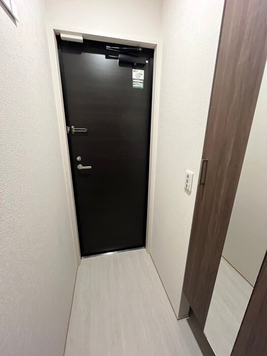 物件内観写真15　(玄関)