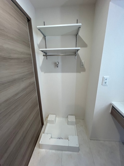 物件内観写真18　(洗濯機置場)