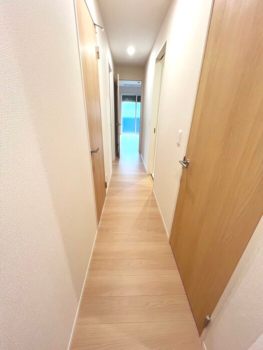 物件内観写真19　(廊下)