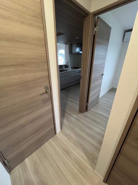 物件内観写真19　(廊下)