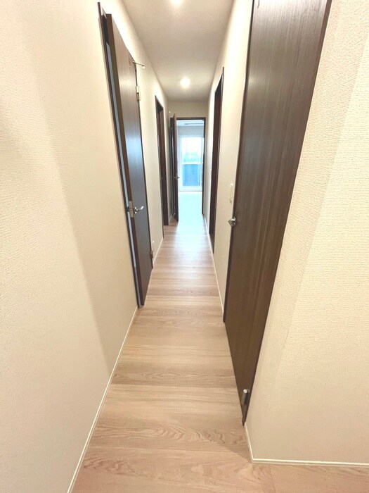 物件内観写真19　(廊下)