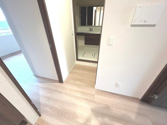 物件内観写真20　(廊下)