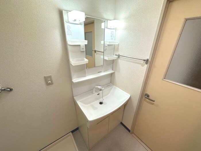 物件内観写真11　(洗面)