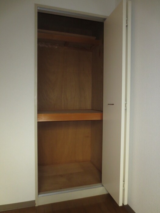 物件内観写真11　(収納)